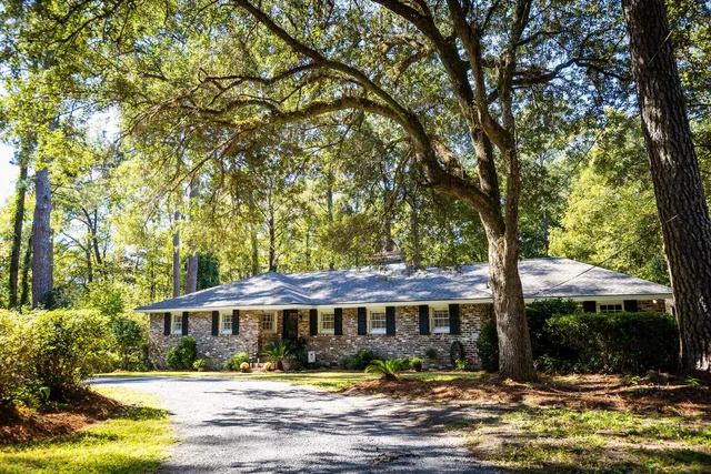 $739,999 | 110 Carroll Court, Summerville, SC 29483