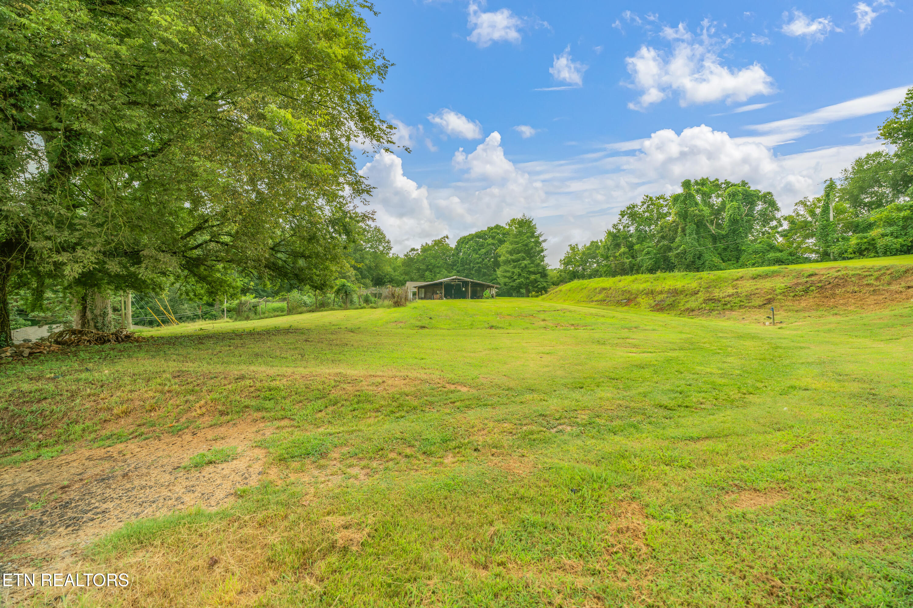 233 Duncan Hollow Road Harriman, TN 37748 - Photo 24 of 49 233 Duncan Hollow Road-50