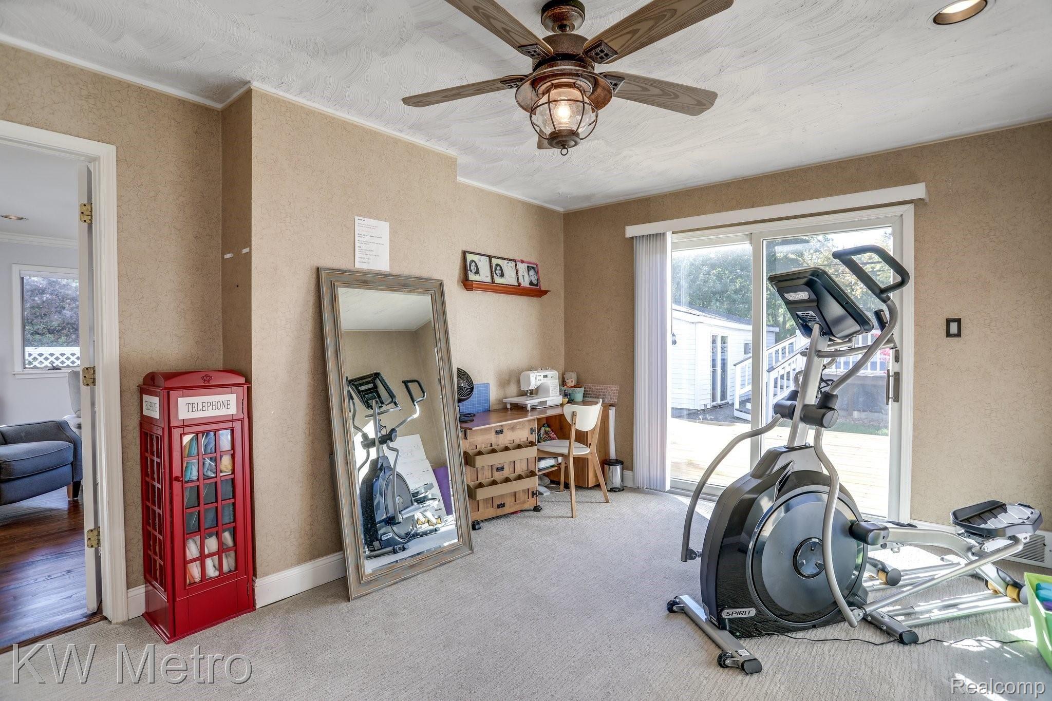 1527 Eaton Road Berkley, MI 48072 - Photo 16 of 36 Make Home here!
