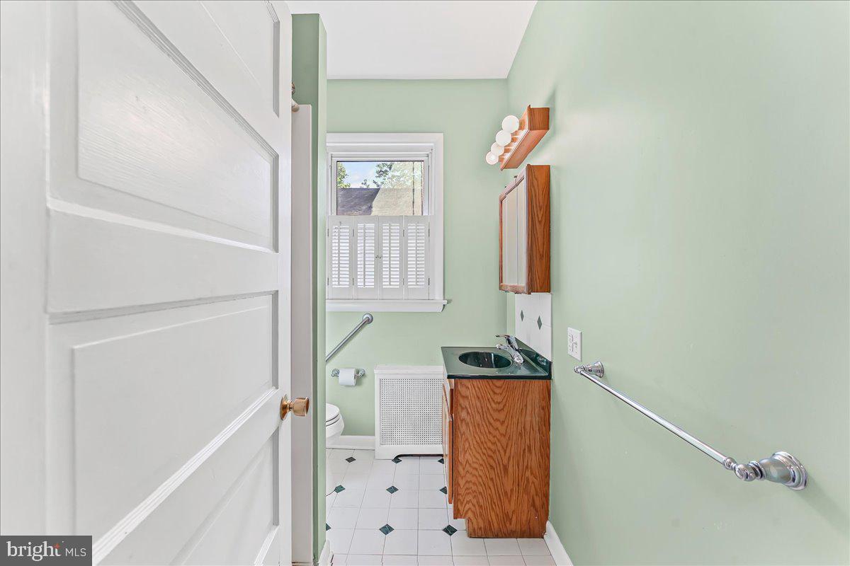 89 Saxer Avenue Springfield, PA 19064 - Photo 16 of 29