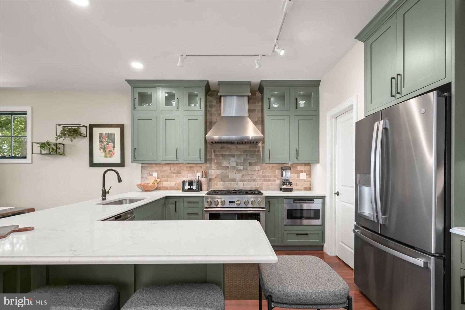 20 Shore Walk Road Riva, MD 21140 - Photo 21 of 71 Stunning kitchen with energy efficient appliances