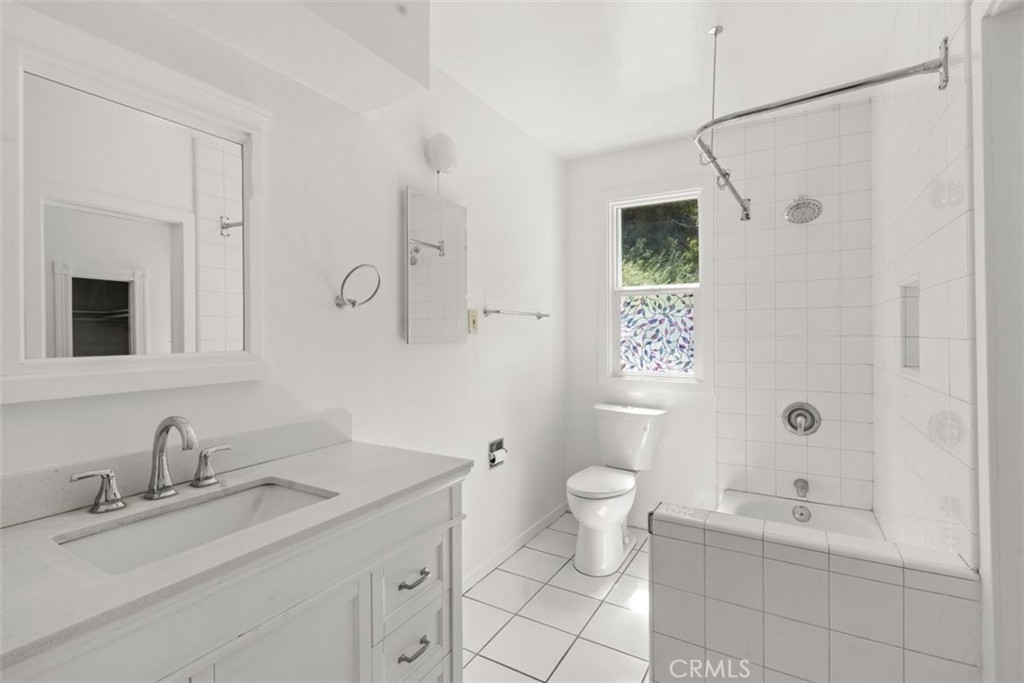 676 Lasalle Canyon Road Lompoc, CA 93436 - Photo 14 of 28 Full Bathroom