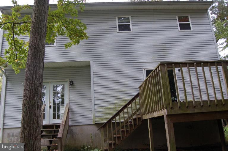945 Court House Point Road Chesapeake City, MD 21915 - Photo 4 of 9 Exterior (Rear)