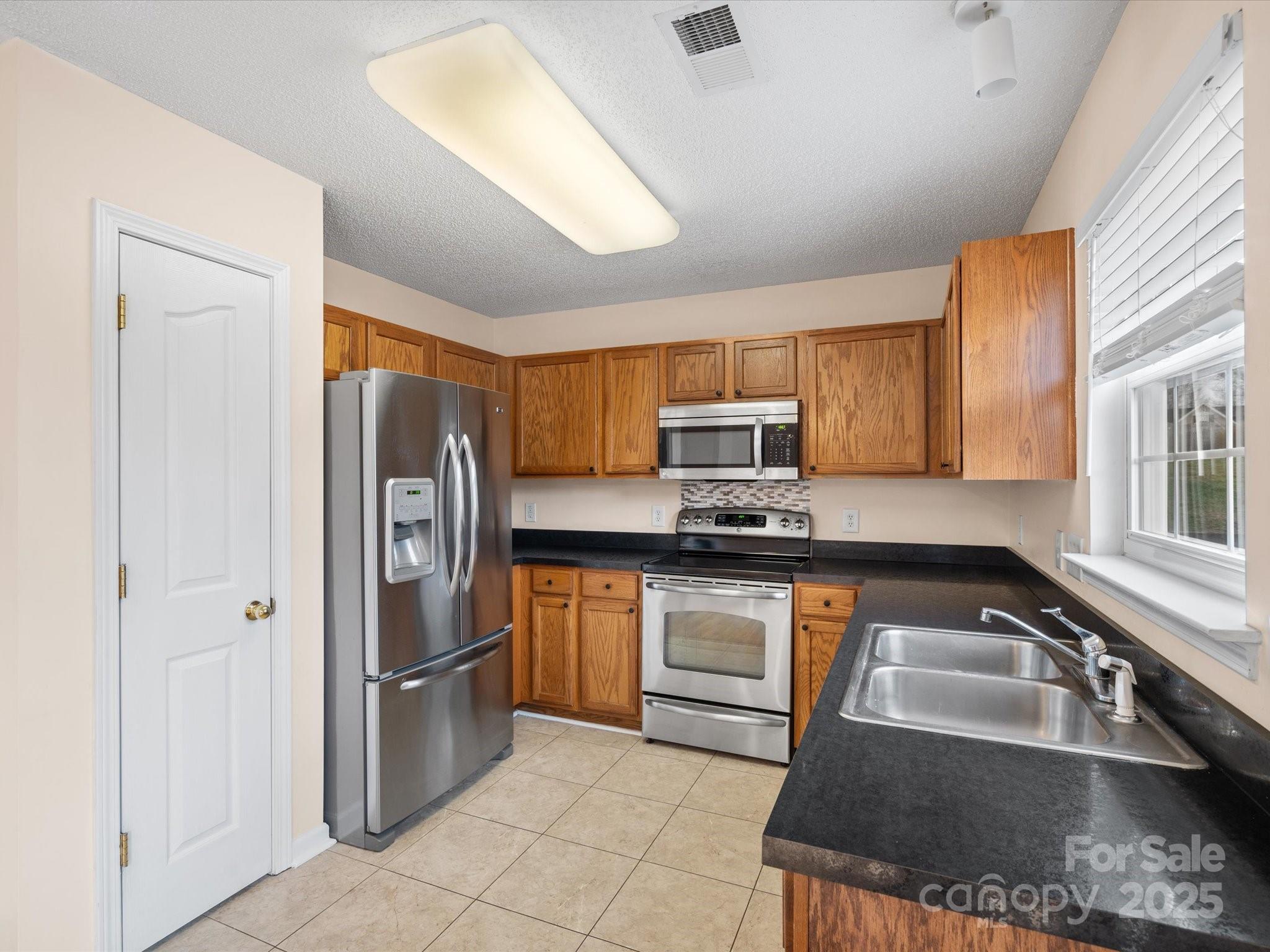 13108 Rothe House Road, Unit 167 Charlotte, NC 28273 - Photo 16 of 40 Gallery Image 16
