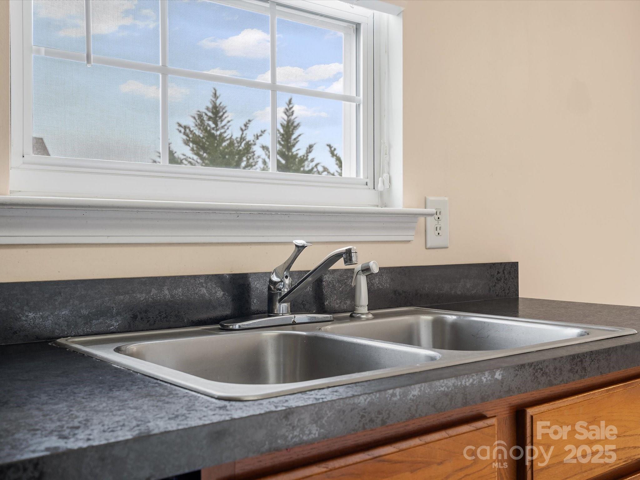 13108 Rothe House Road, Unit 167 Charlotte, NC 28273 - Photo 17 of 40 Gallery Image 17