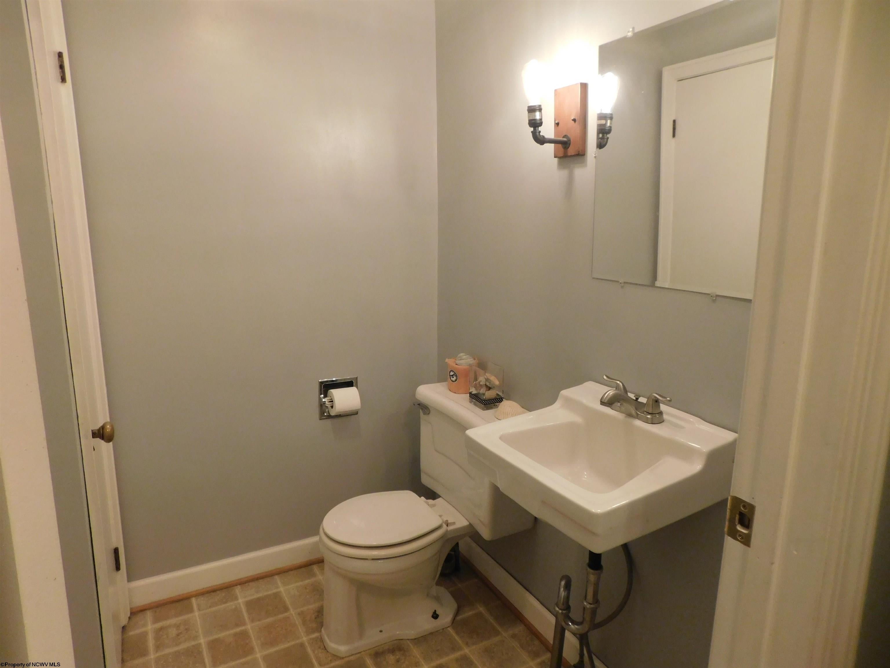 322 South Robert Stone Way Reedsville, WV 26547 - Photo 38 of 50 Gallery Image 38
