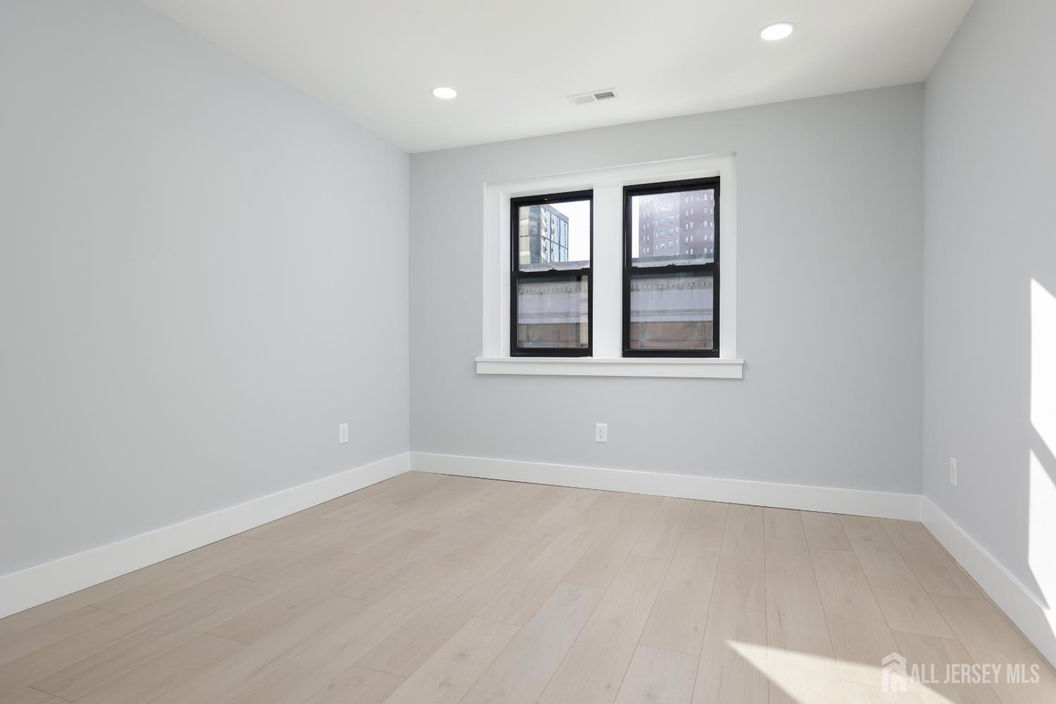 365 George Street, Unit 5 New Brunswick, NJ 08901 - Photo 13 of 24