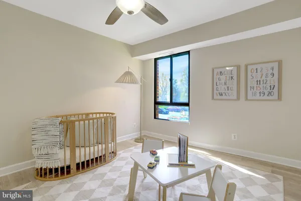 $385,000 | 7800 Dassett Court, Unit 204, Annandale, VA 22003