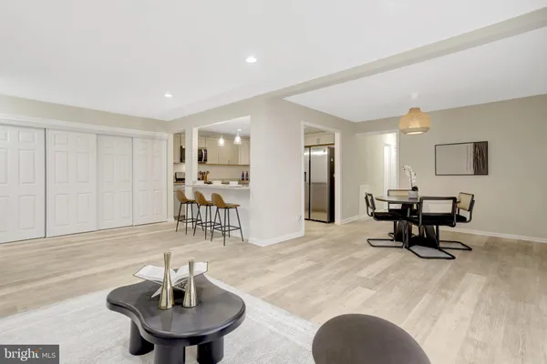 $385,000 | 7800 Dassett Court, Unit 204, Annandale, VA 22003