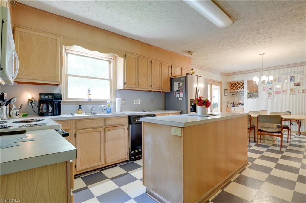 1495 Devaux Road Rural Hall, NC 27045 - Photo 11 of 41