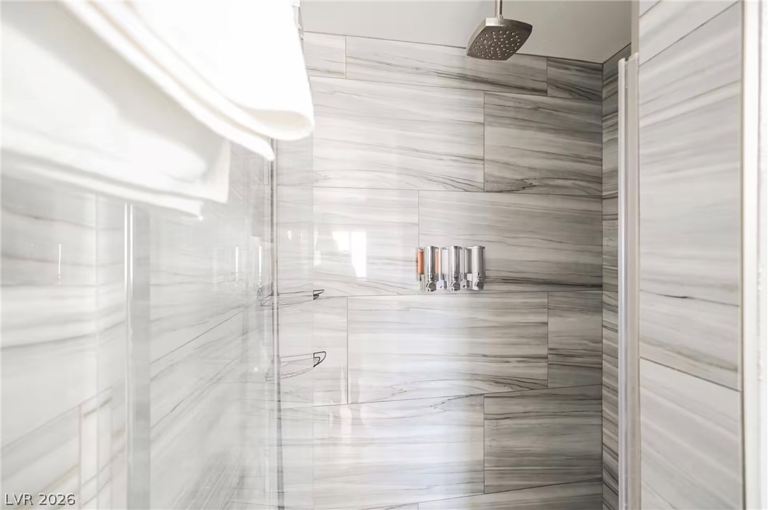 1803 Nuevo Road Henderson, NV 89014 - Photo 37 of 71 Bathroom with a shower stall