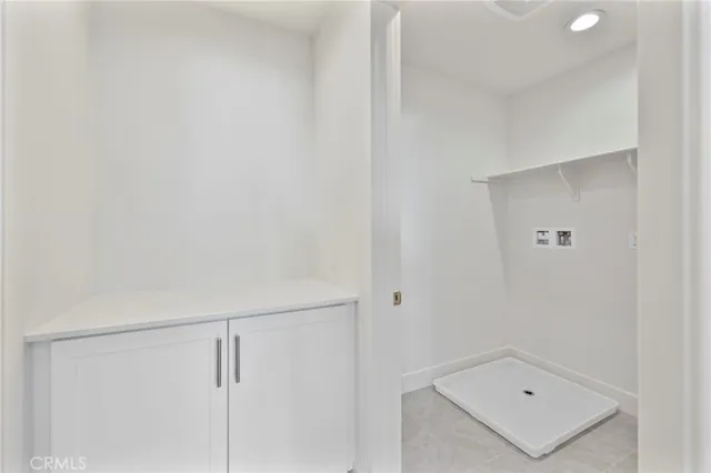 $5,000 | 19071 Main Street, Unit 125, Huntington Beach, CA 92648