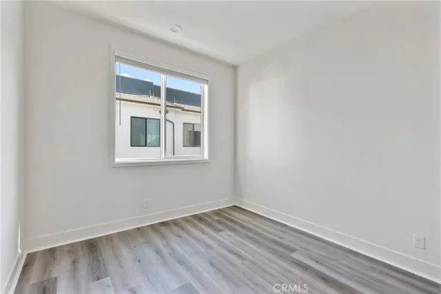 $5,000 | 19071 Main Street, Unit 125, Huntington Beach, CA 92648