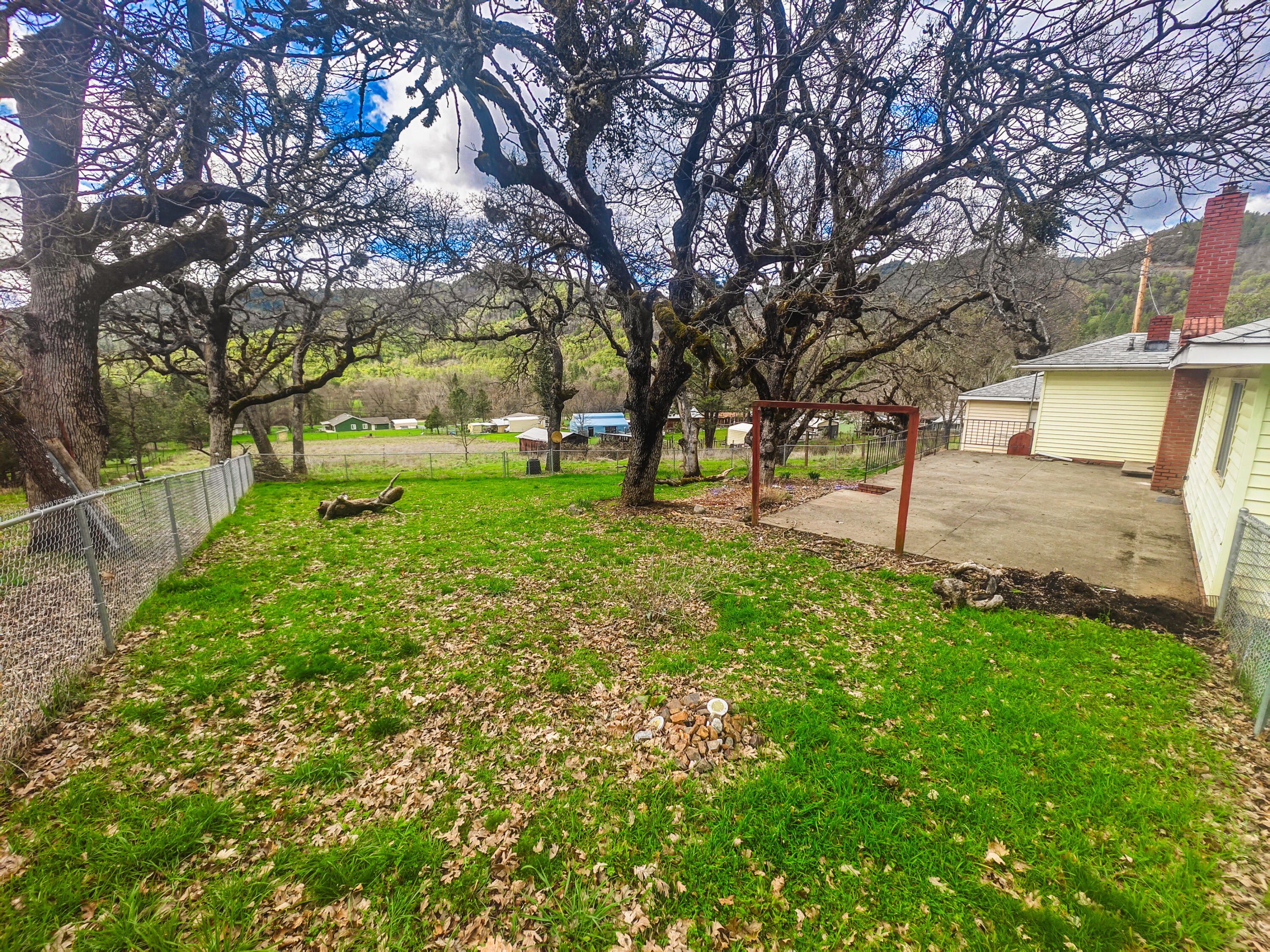 2872 Wards Creek Road Rogue River, OR 97537 - Photo 32 of 37 Fenced Back Yard 2