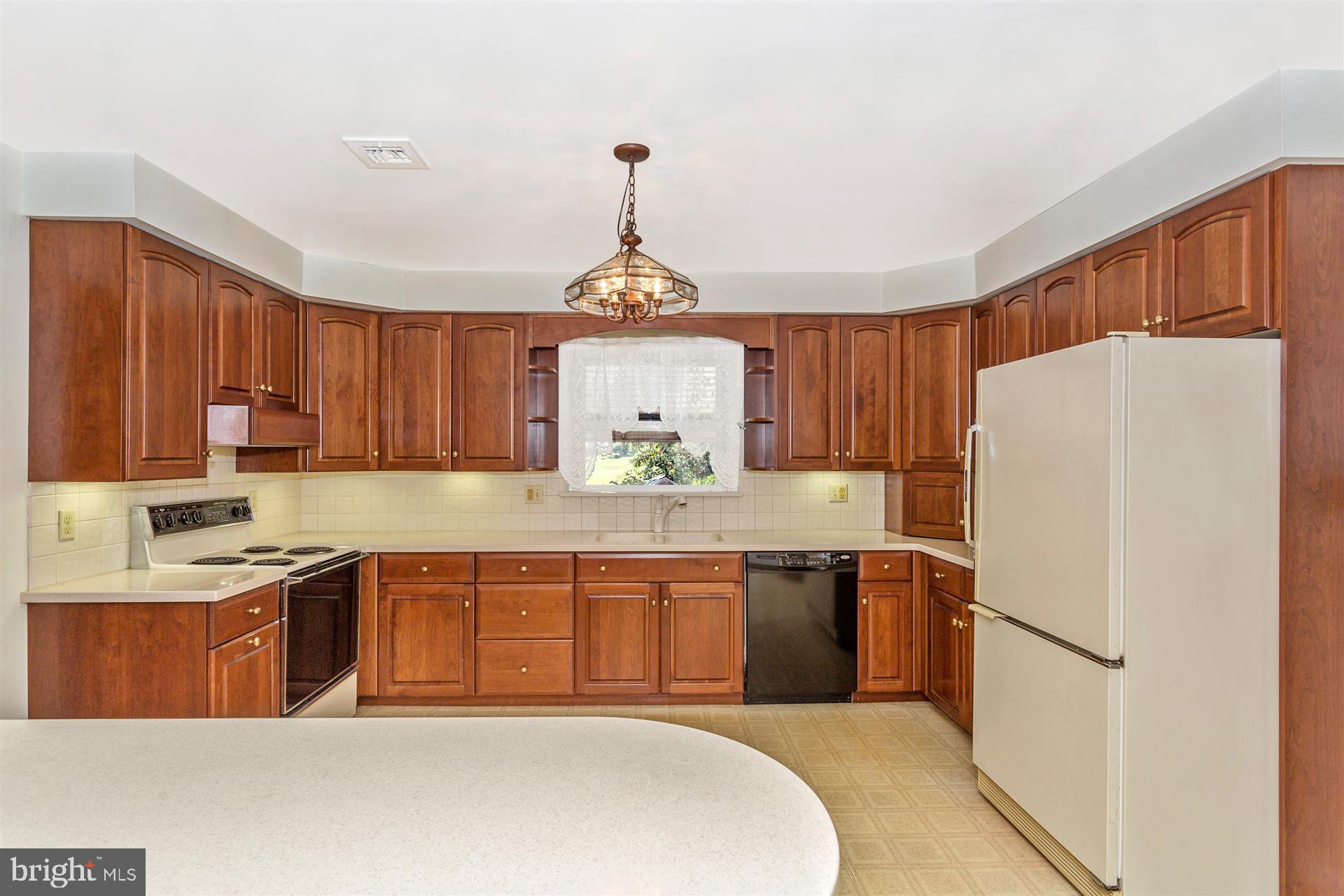 4340 Paradise Road Dover, PA 17315 - Photo 19 of 30 Kitchen