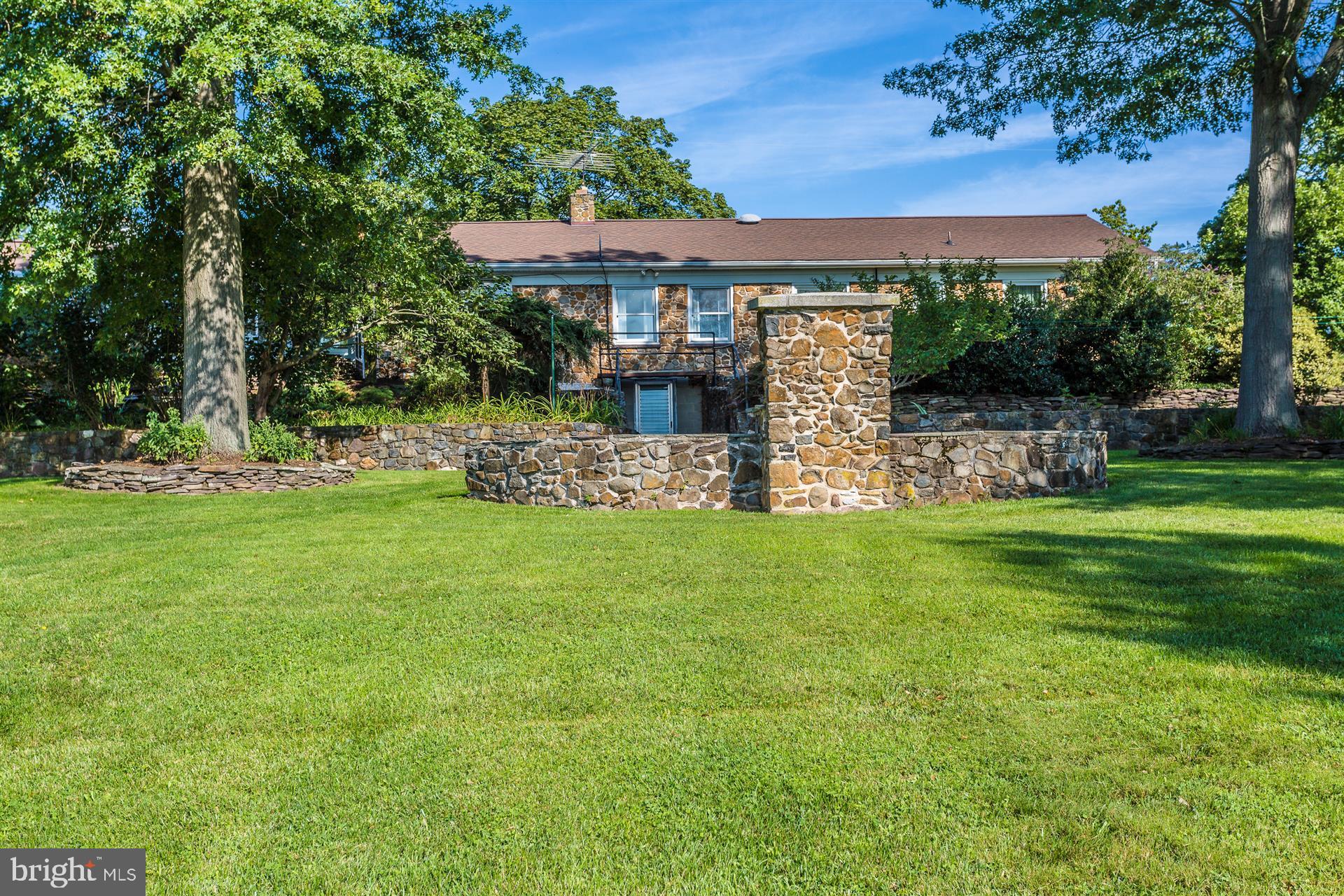 4340 Paradise Road Dover, PA 17315 - Photo 6 of 30 Exterior (Rear)