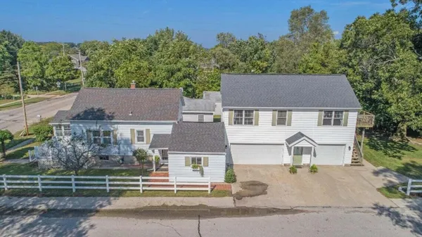 $420,000 | 206 North Lake Avenue, Unit A & B, Spring Lake, MI 49456