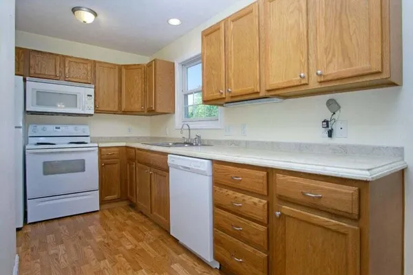 $420,000 | 206 North Lake Avenue, Unit A & B, Spring Lake, MI 49456