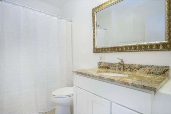 $420,000 | 206 North Lake Avenue, Unit A & B, Spring Lake, MI 49456