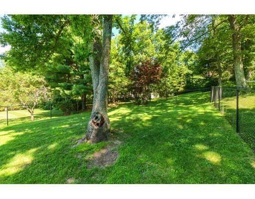 70 Brigham Road Worcester, MA 01609 - Photo 6 of 33 Gallery Image 6