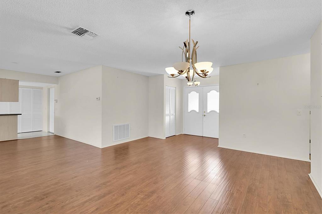 9433 Stonewall Lane New Port Richey, FL 34655 - Photo 4 of 57