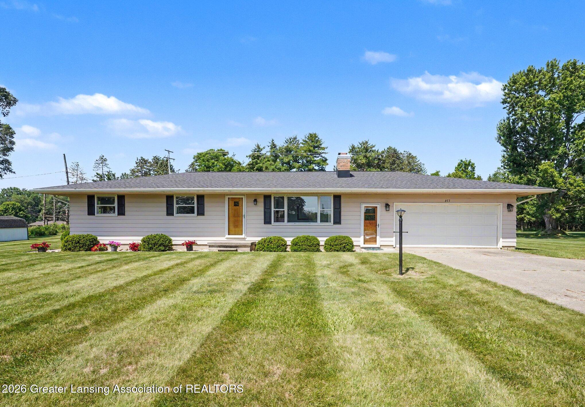 855 North Onondaga Road Holt, MI 48842 - Photo 1 of 30 002_file_6385