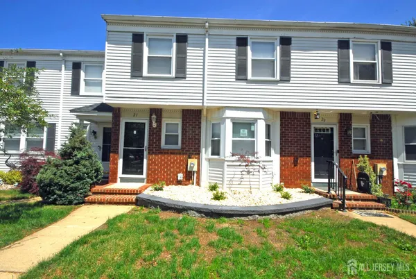 $3,100 | 21 Rosewood Court, Sayreville, NJ 08872