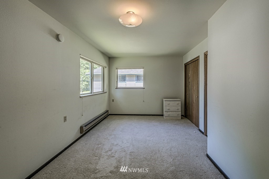 5237 West Shore Road Anacortes, WA 98221 - Photo 10 of 15 Gallery Image 10