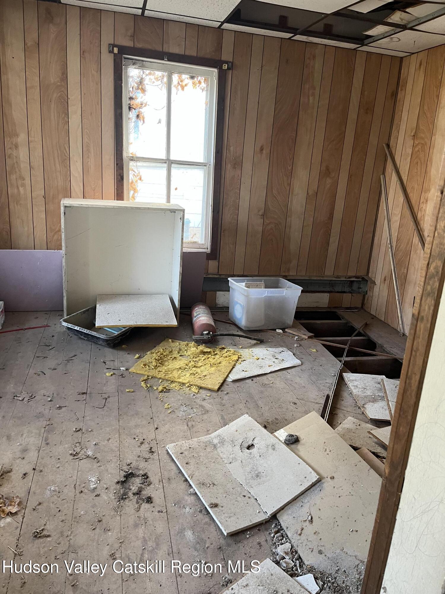 519 Old Rte 23 Acra, NY 12405 - Photo 6 of 18 a living room with furniture