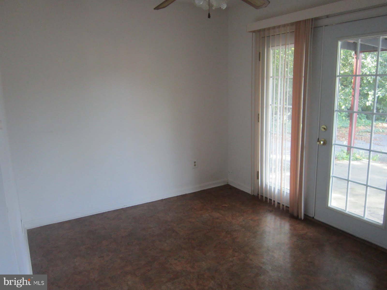 12000 Pierce Road Waldorf, MD 20601 - Photo 11 of 16 Dining Room