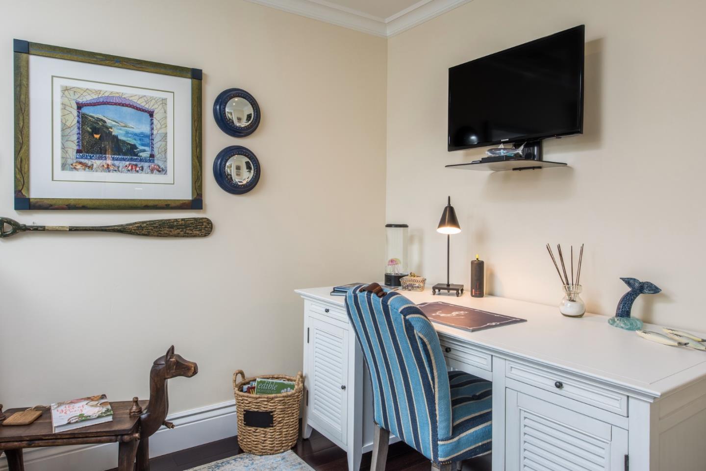 3039 Valdez Road Pebble Beach, CA 93953 - Photo 5 of 30 a view of a workspace with furniture