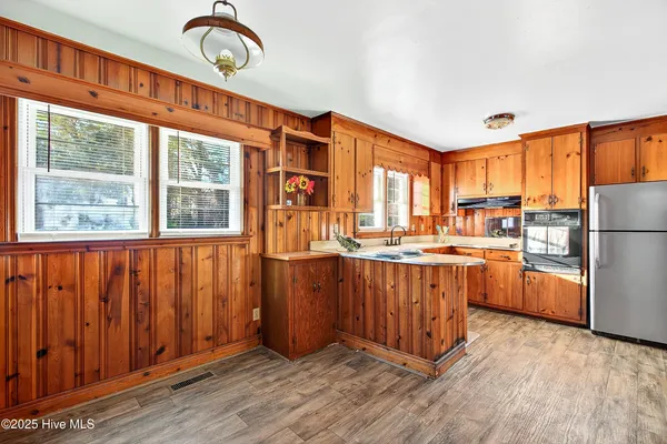 $210,000 | 803 Pinetree Drive, New Bern, NC 28562