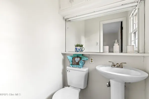 $210,000 | 803 Pinetree Drive, New Bern, NC 28562