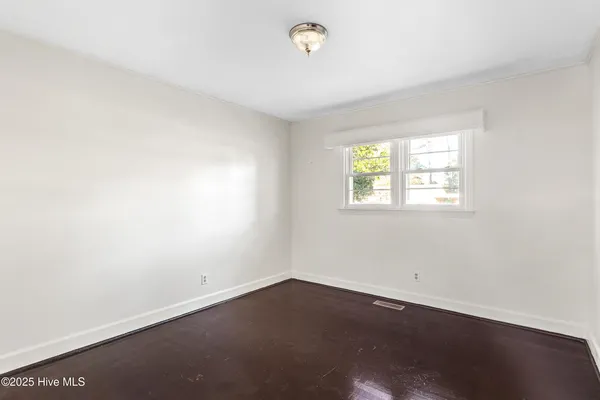 $210,000 | 803 Pinetree Drive, New Bern, NC 28562
