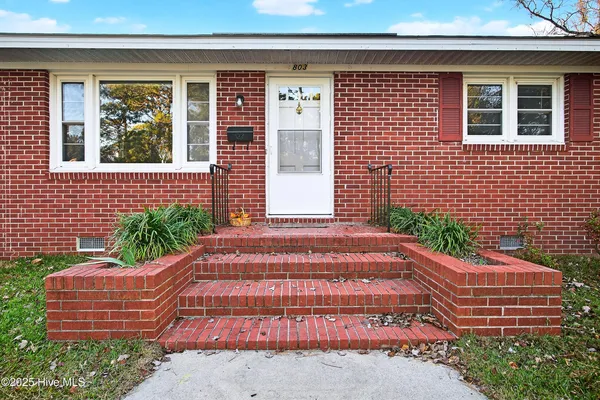 $210,000 | 803 Pinetree Drive, New Bern, NC 28562