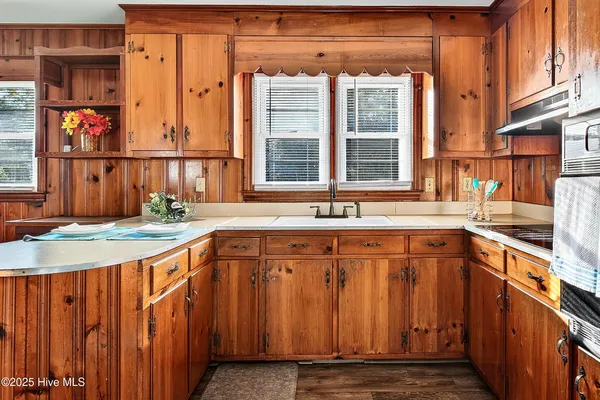 $210,000 | 803 Pinetree Drive, New Bern, NC 28562