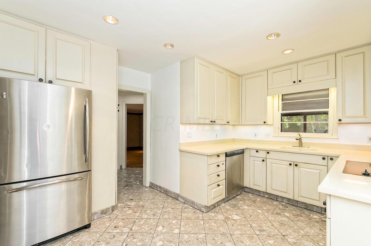 2783 Bryden Road Columbus, OH 43209 - Photo 9 of 42