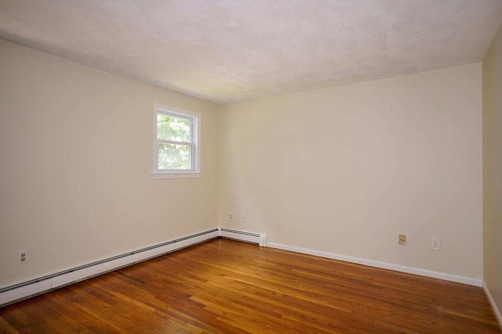 102 Drake Road Burlington, MA 01803 - Photo 20 of 41 Gallery Image 20