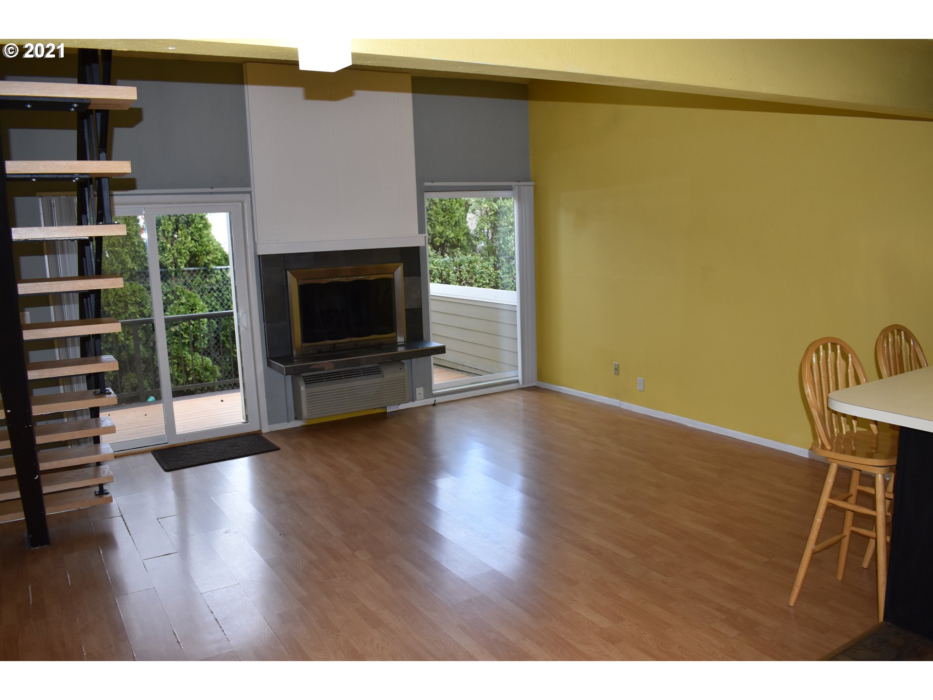 4690 Southwest Comus Place Portland, OR 97219 - Photo 14 of 32 Gallery Image 14