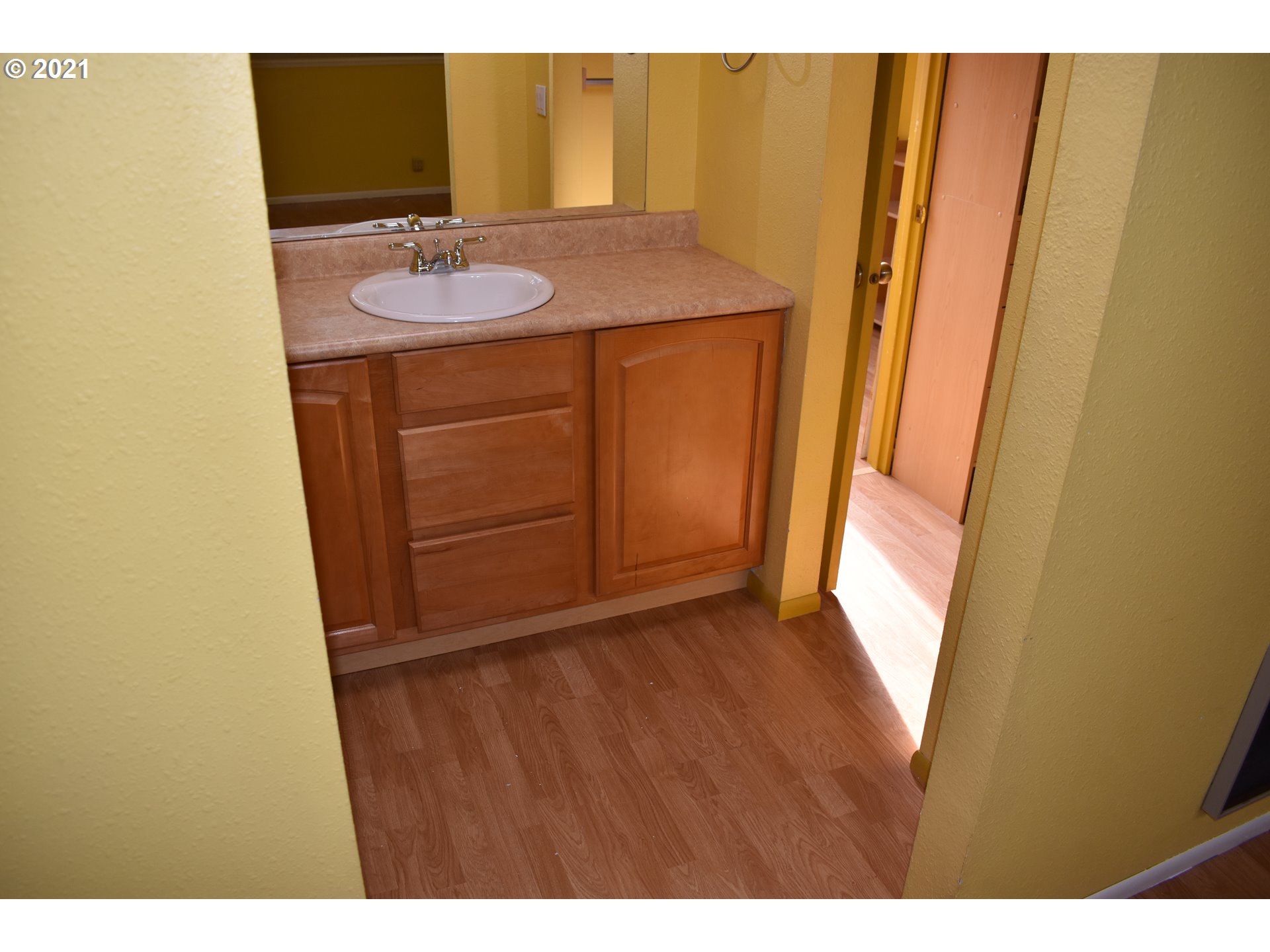 4690 Southwest Comus Place Portland, OR 97219 - Photo 26 of 32 Gallery Image 26