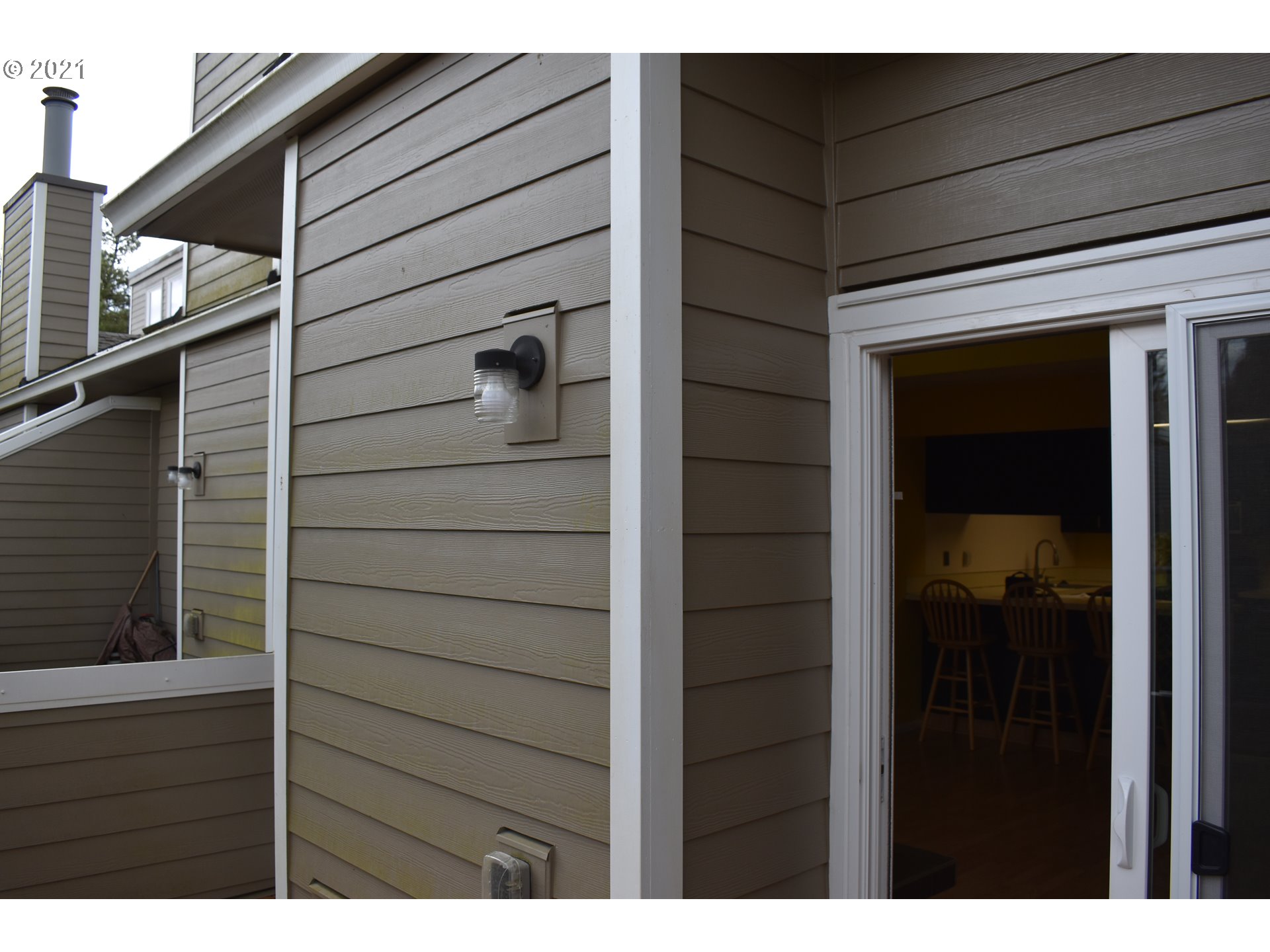 4690 Southwest Comus Place Portland, OR 97219 - Photo 31 of 32 Gallery Image 31