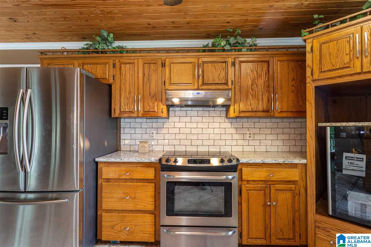 805 Nelson Road Oxford, AL 36203 - Photo 7 of 50