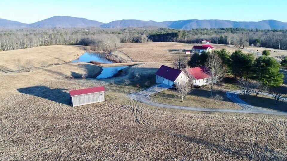 305 Fields Road Crossville, TN 38572 - Photo 33 of 40 Gallery Image 33