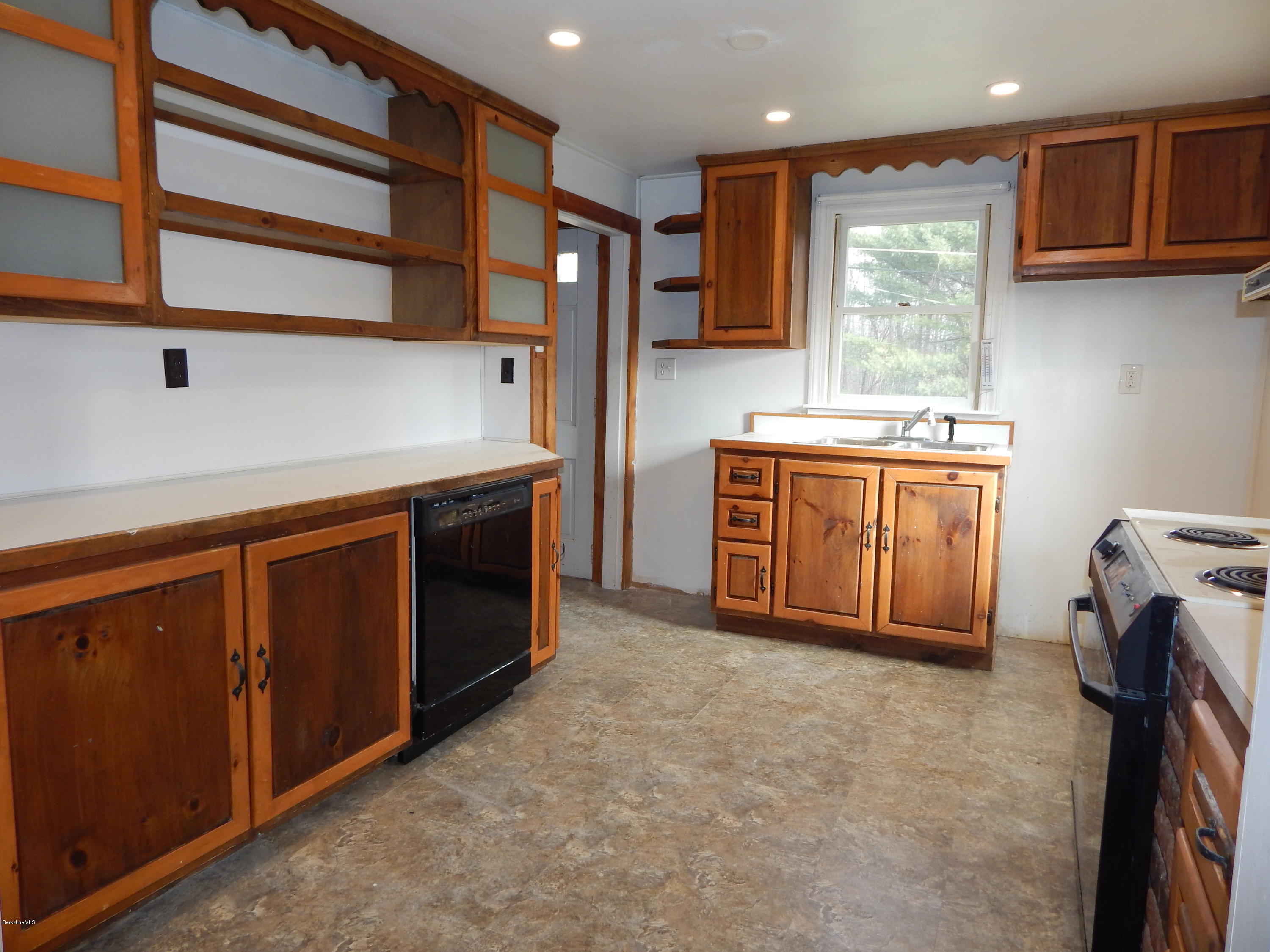 215 Robinson Road Hinsdale, MA 01235 - Photo 3 of 12 DSCN0745