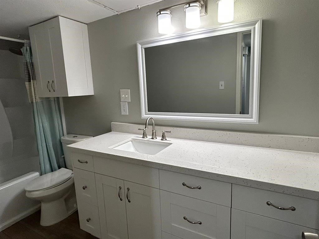 2100 Tanglewilde Street, Unit 515 Houston, TX 77063 - Photo 13 of 24