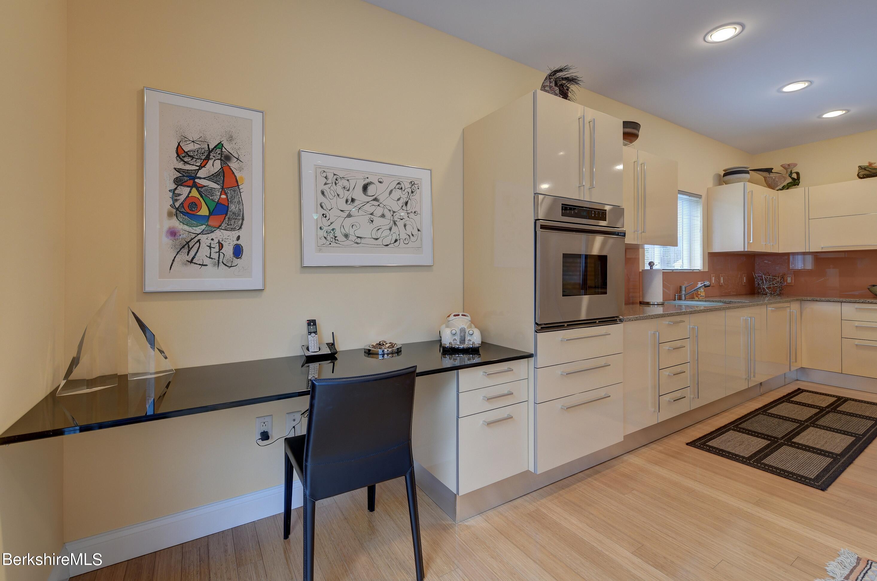 561 Red Barn Road Dalton, MA 01226 - Photo 23 of 60 17-Kitchen
