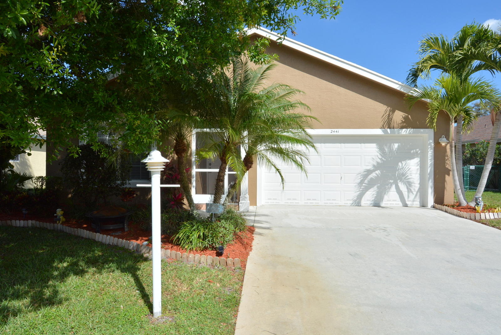 2441 Southwest Regency Road Stuart, FL 34997 - Photo 3 of 69 DSC_8449