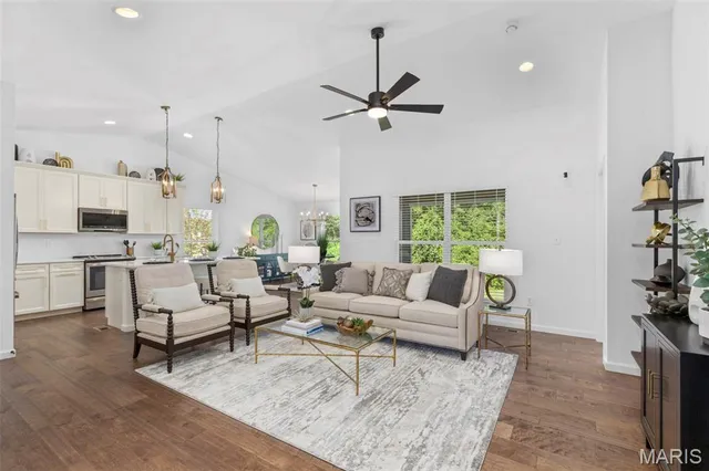 $284,900 | 2 Aspen Ii At Elkhorn Ridge, Truesdale, MO 63380