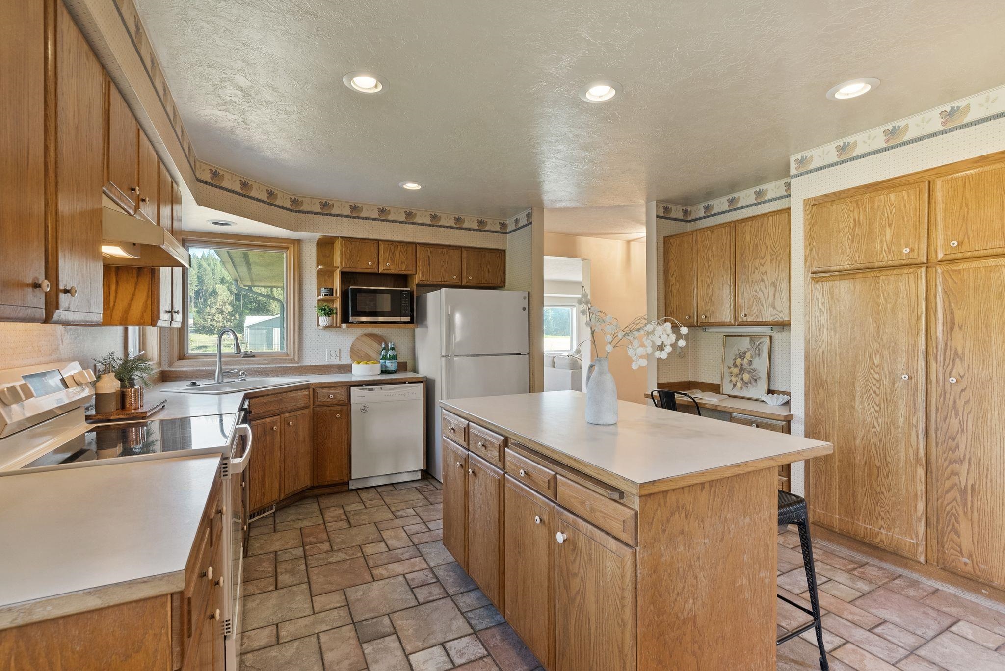19711 North Bernhill Road Colbert, WA 99005 - Photo 12 of 49