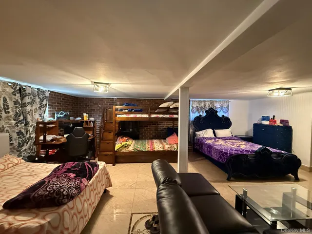 $920,000 | 12 Hilton Court, Hicksville, NY 11801